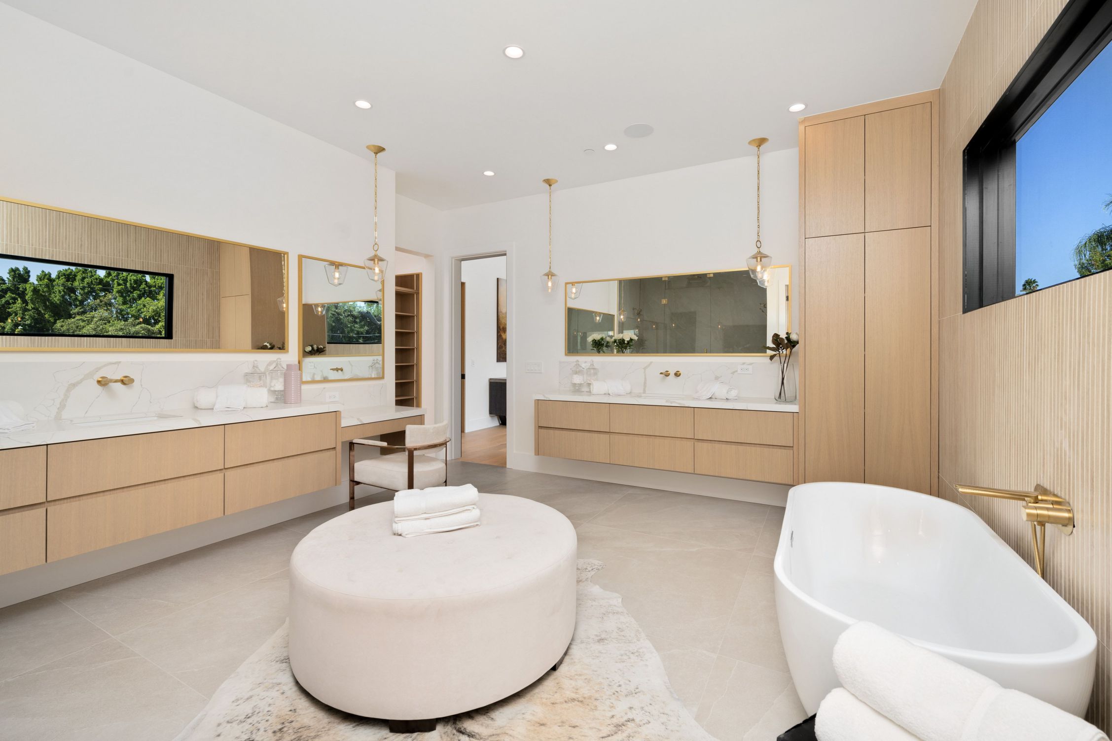 modern-bathroom-interior-with-freestanding-bathtub-2025-02-10-06-40-22-utc